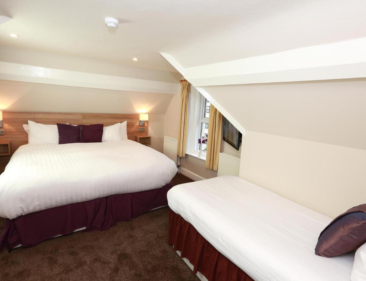 The Chocolate Box 4*
