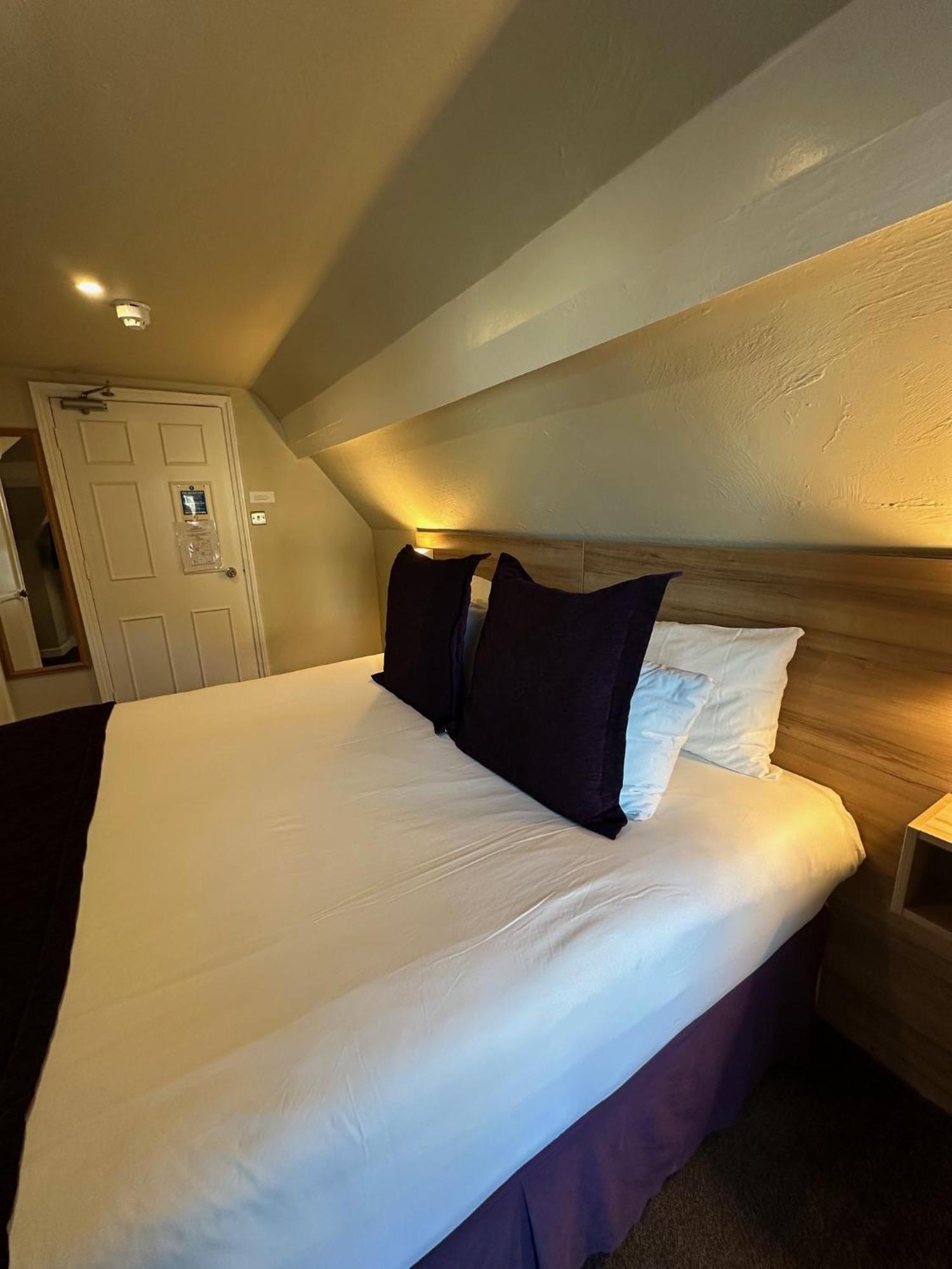 The Chocolate Box 4*